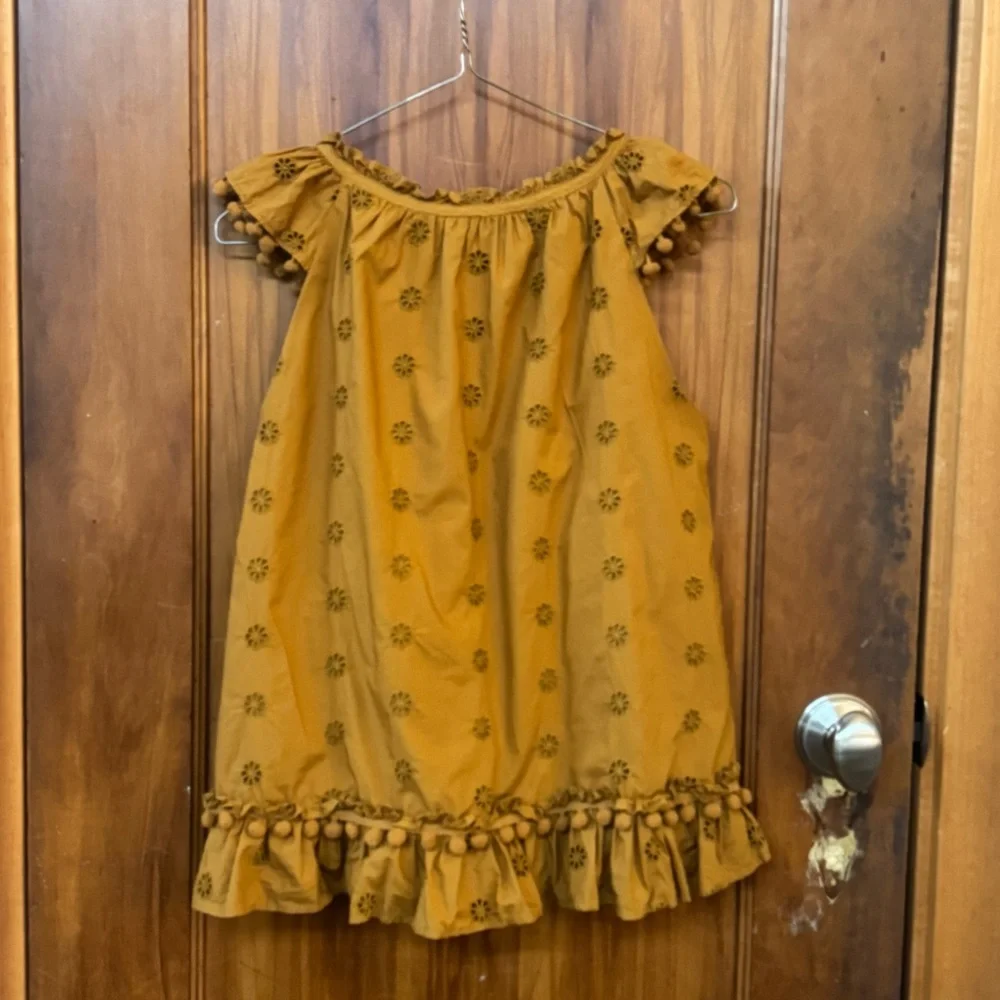 J Crew Mustard Yellow Sleeveless Eyelet Cotton Blouse with Floral Pattern (S)